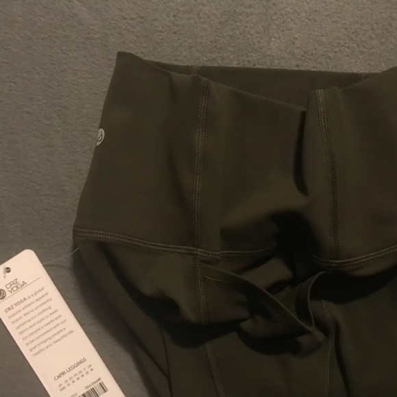 NWT CRZ YOGA Butterluxe Capri Leggings - Picture 9 of 14